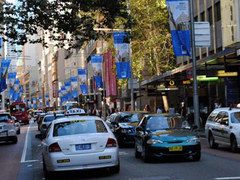 紅燈停 綠燈行 該如何通過交通信號燈