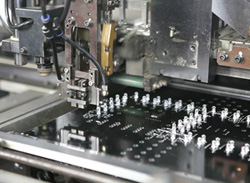 華路德機插車間