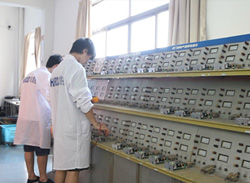 華路德質檢車間