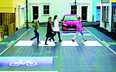 國外測試智能人行橫道,即使斑馬線也是信號燈!